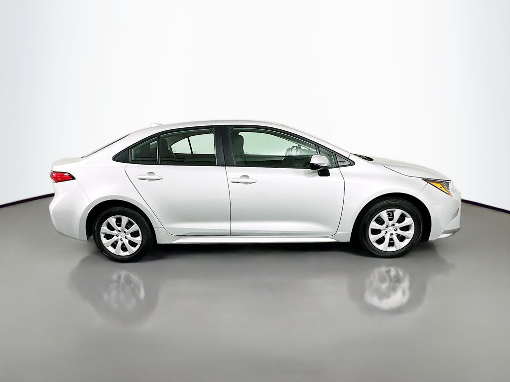 Thumbnail: 2024 Toyota Corolla - 4