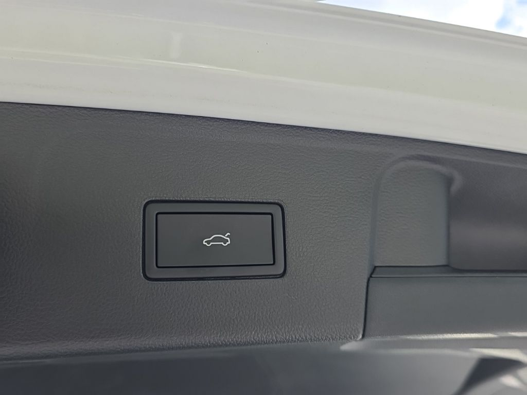 2026 Volkswagen Atlas 2.0T SEL Premium R-Line White/off-white at Auto Express Mitsubishi