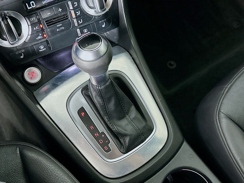 2015 Audi Q3 Prestige 16