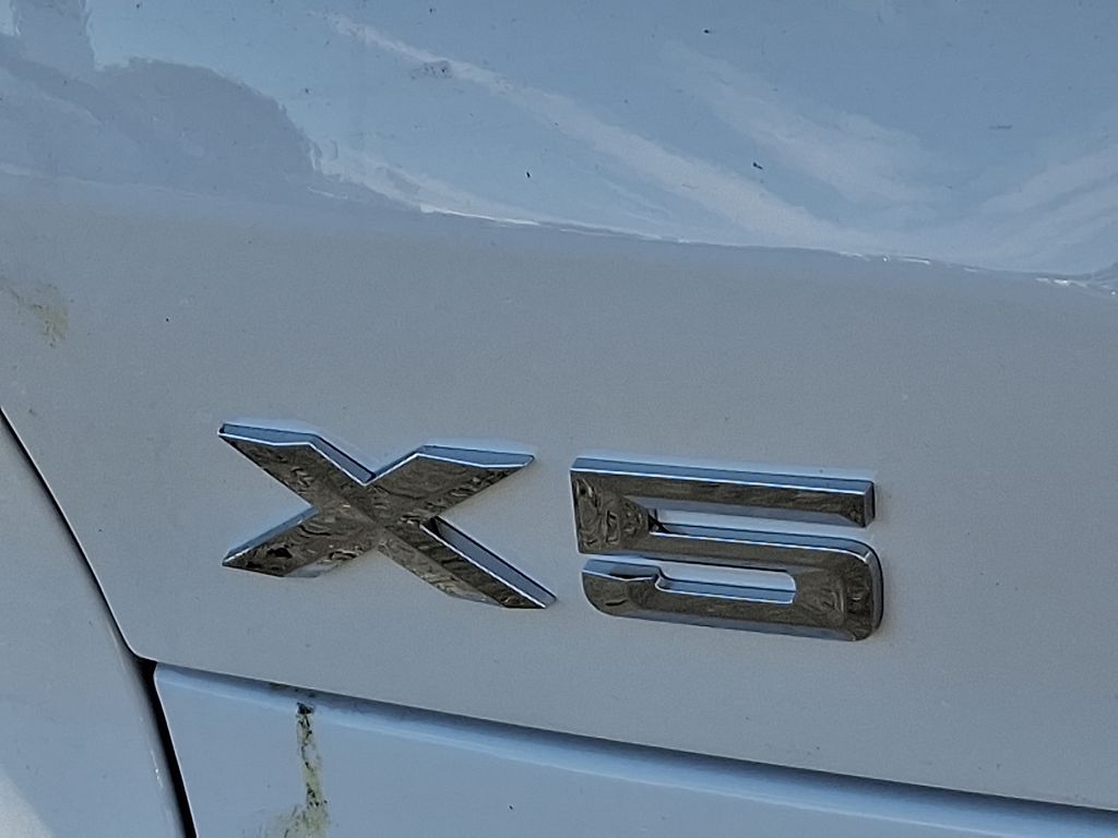 Thumbnail: 2026 BMW X5 - 11