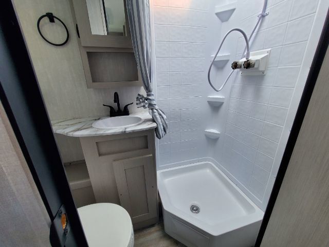 2024 White Coachmen APEX 221RLS Travel Trailer