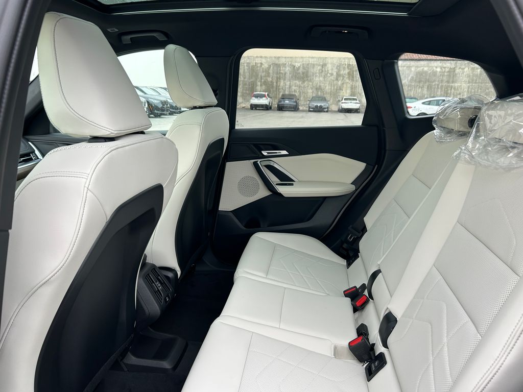 Thumbnail: 2026 BMW X1 - 30