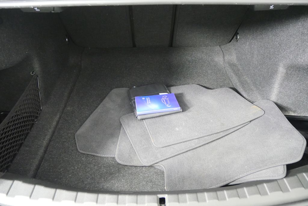 Thumbnail: 2025 BMW 3 Series - 17