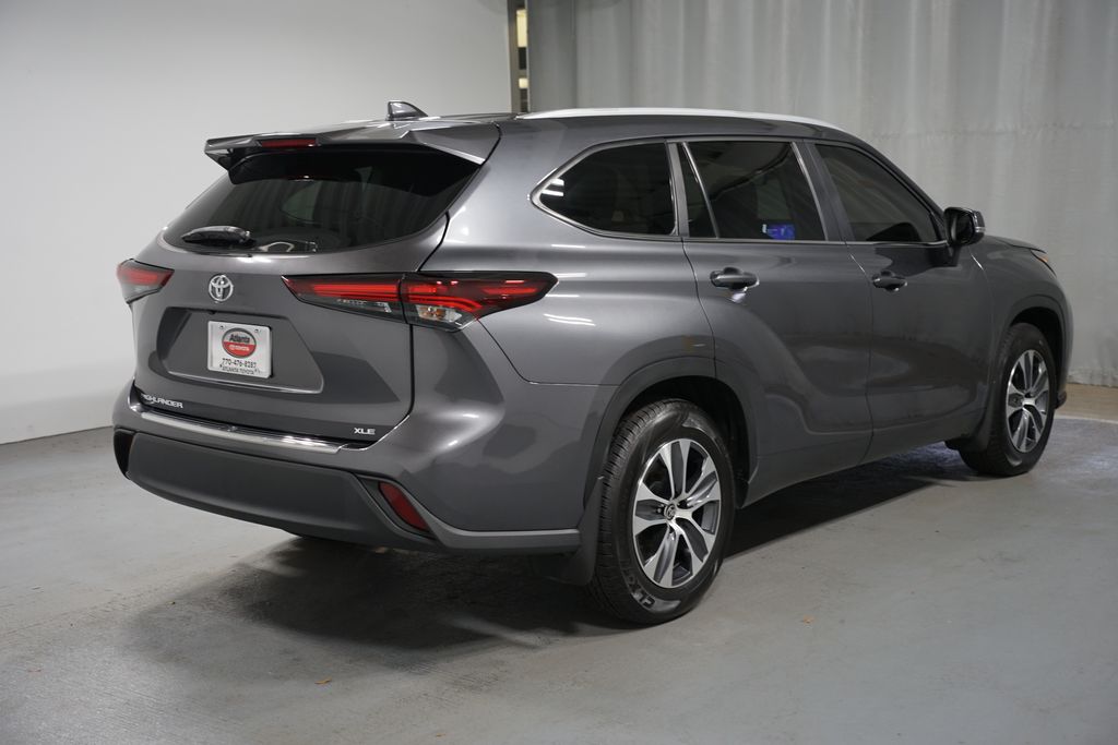 Thumbnail: 2024 Toyota Highlander - 8