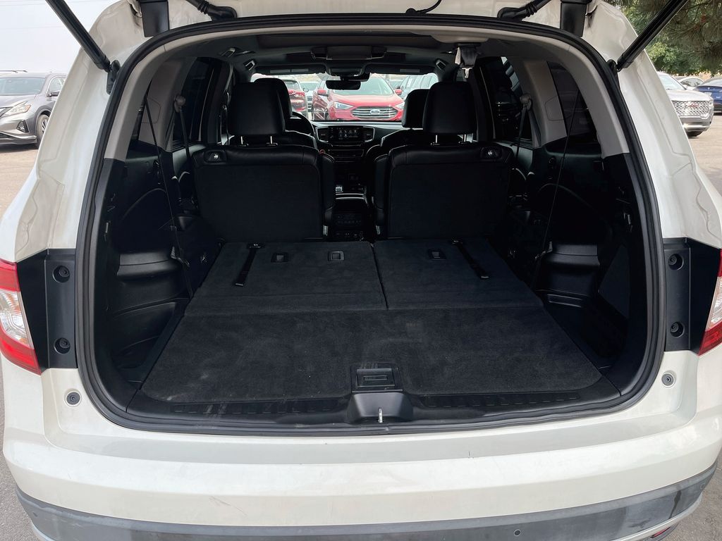 Used 2019 White Honda Elite image 28