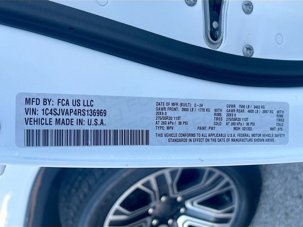 2024 Jeep Wagoneer Base White at River Oaks CDJR