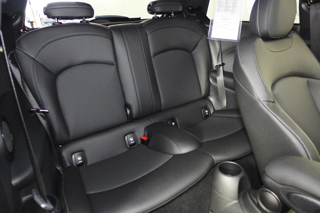 Thumbnail: 2023 MINI Cooper - 21