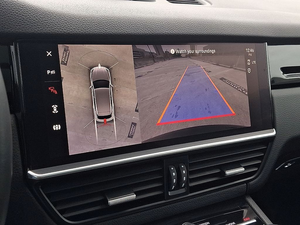 Thumbnail: 2023 Porsche Cayenne - 21