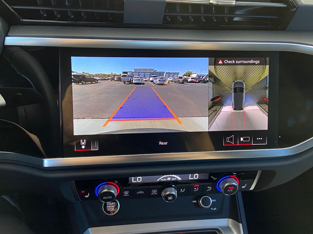 Thumbnail: 2025 Audi Q3 - 17