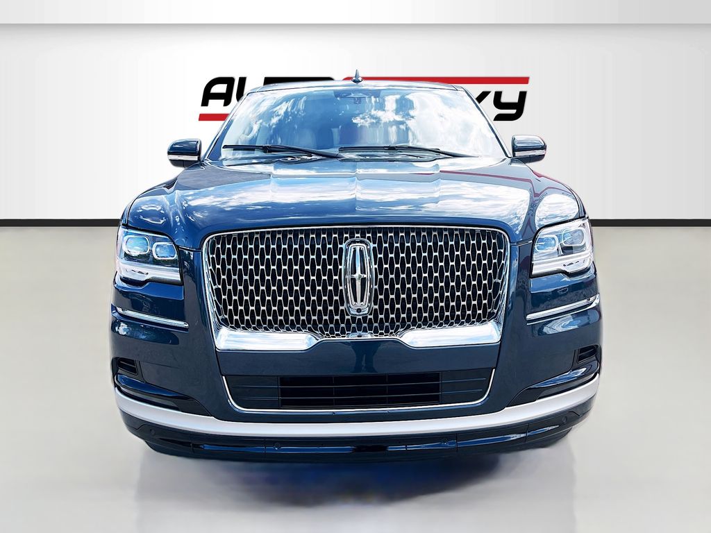 Used 2022 Blue Lincoln Reserve image 2