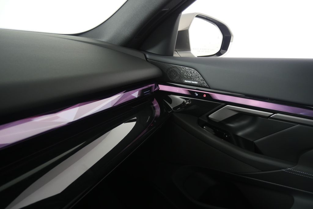 Thumbnail: 2026 BMW i5 - 23