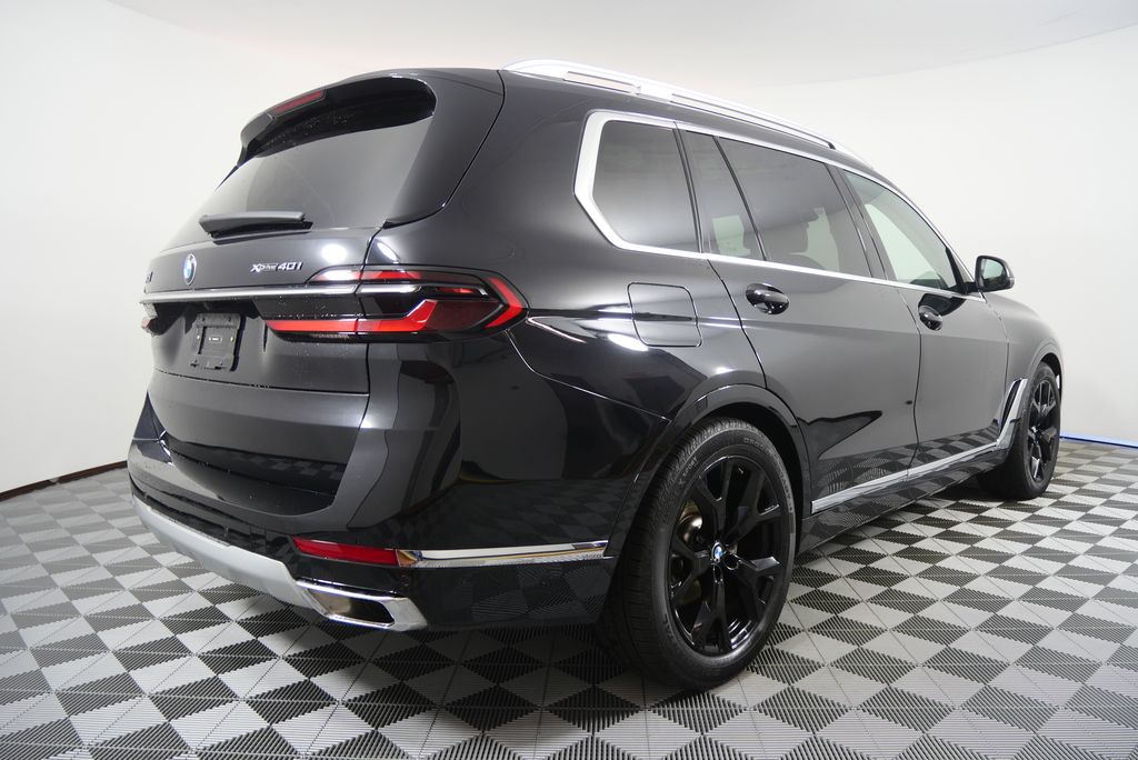 Thumbnail: 2024 BMW X7 - 3