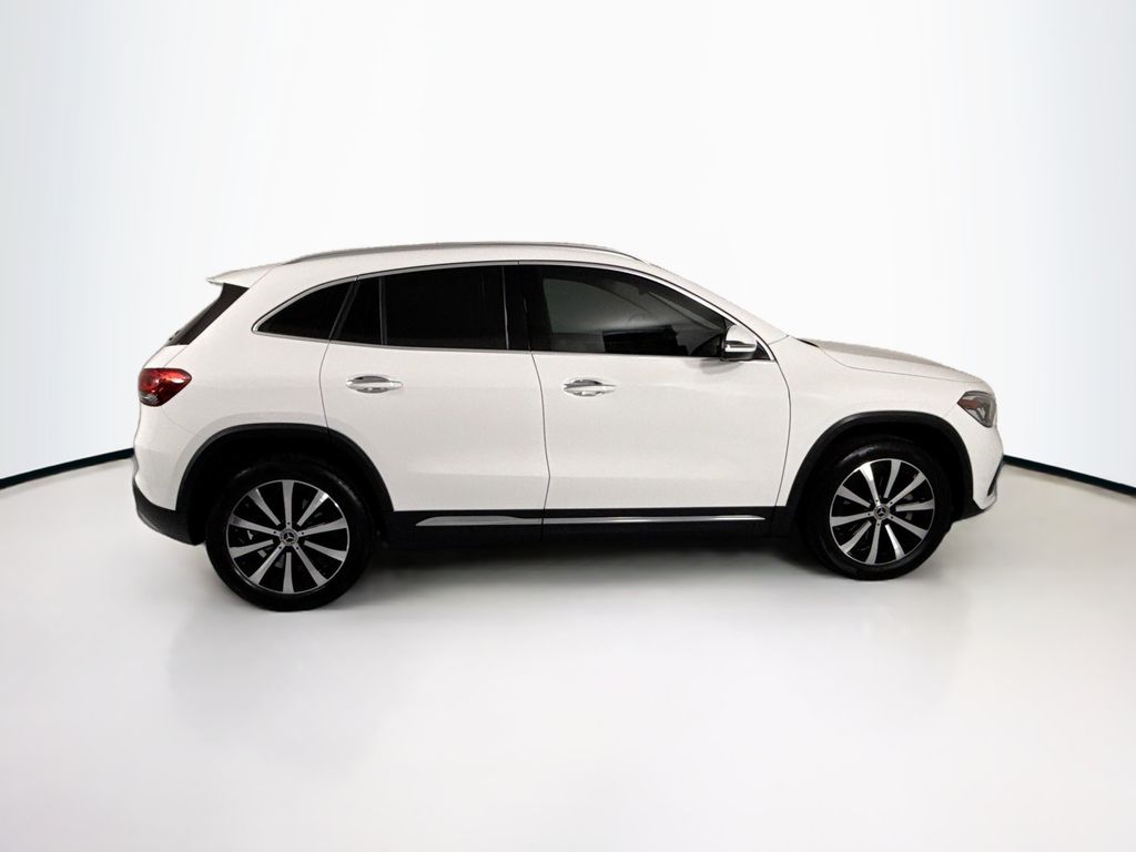 Thumbnail: 2023 Mercedes-Benz GLA - 4