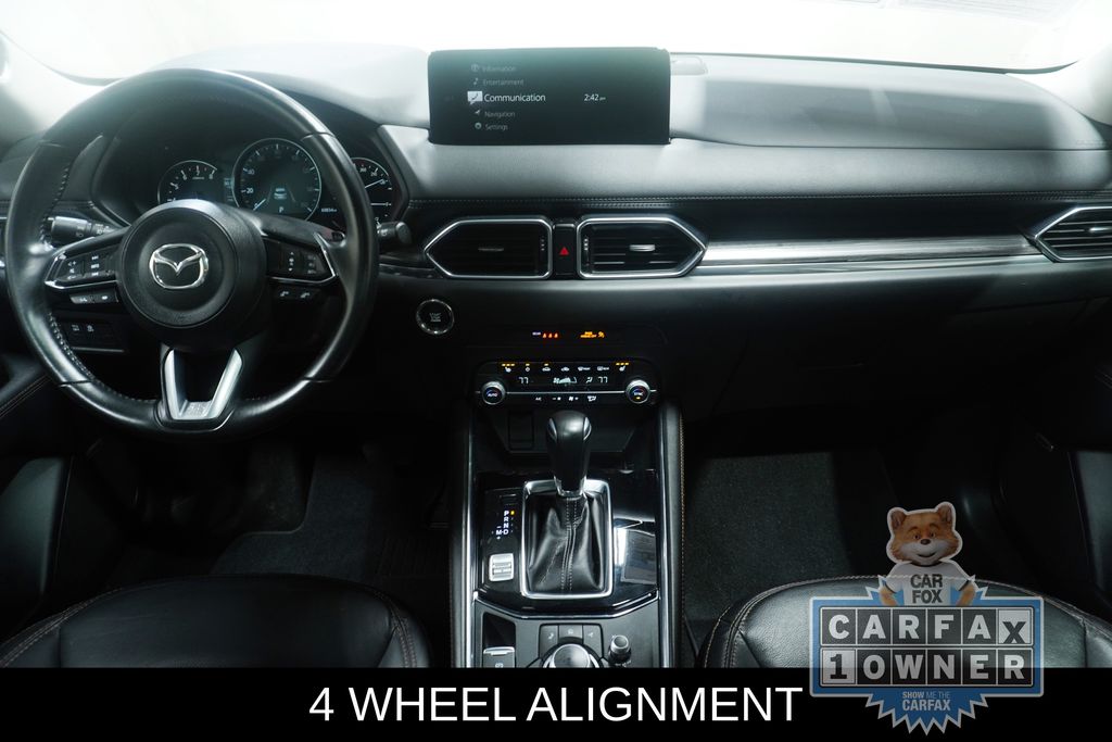 View vehicle photo 4