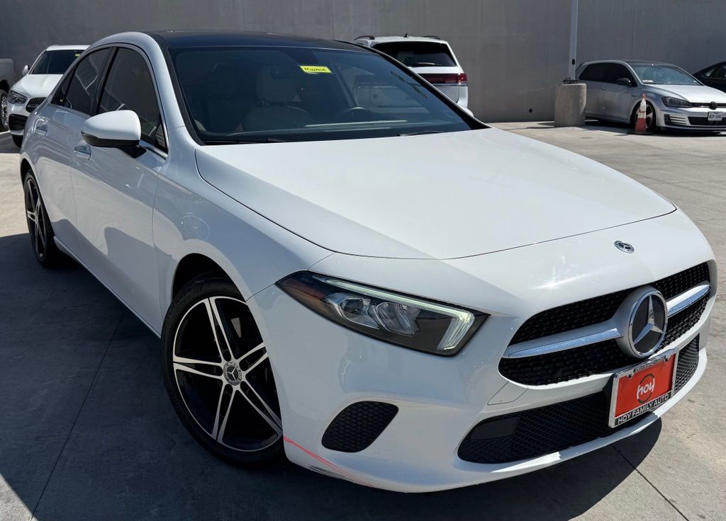Polar White 2022 Mercedes-Benz A-Class Sedan Front-Wheel Drive 7-Speed Automatic