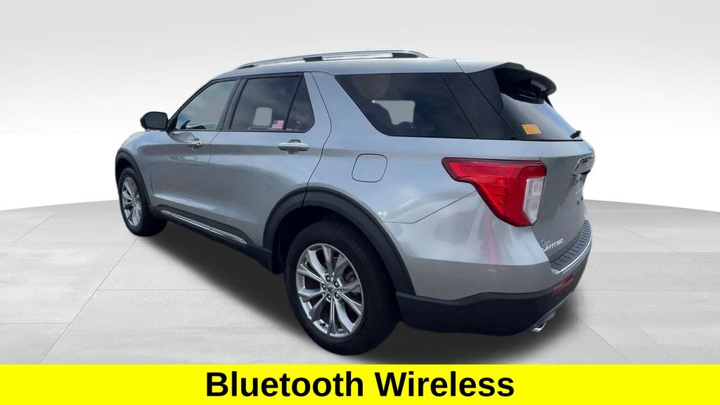 2023 Ford Explorer Limited photo