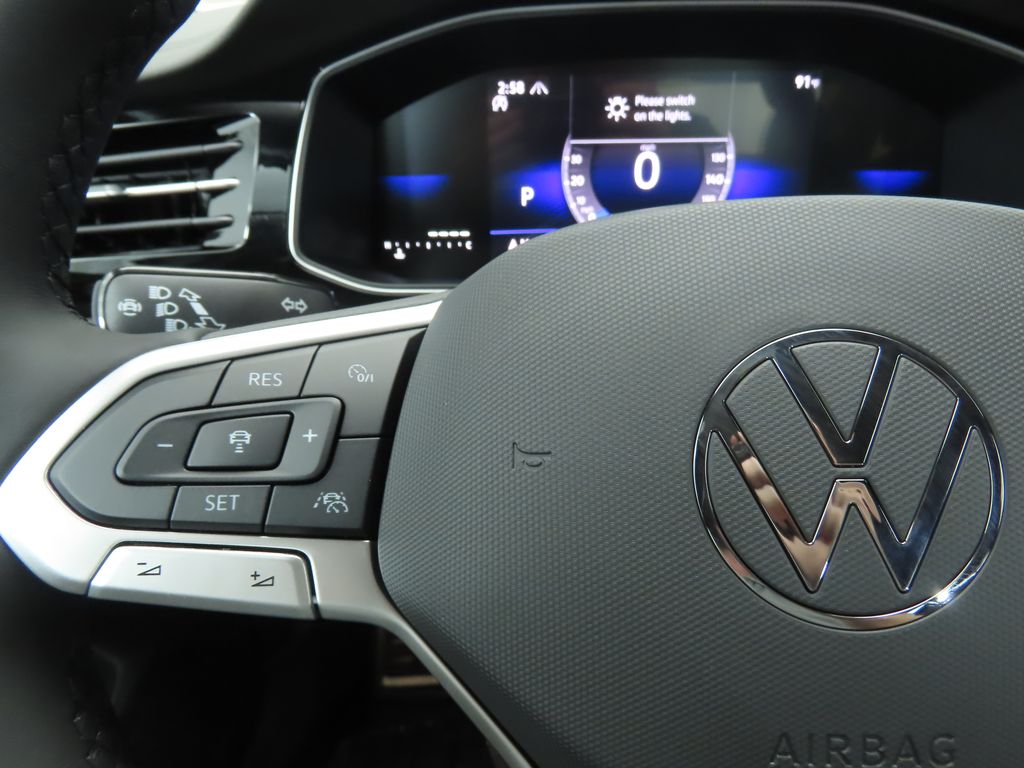 Thumbnail: 2025 Volkswagen Jetta - 11