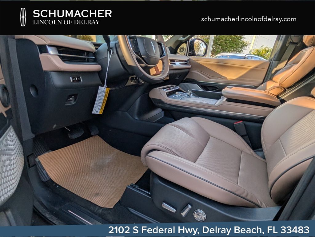 new 2026 Lincoln Navigator L car, priced at $127,665