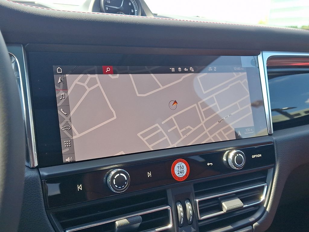 Thumbnail: 2026 Porsche Macan - 19