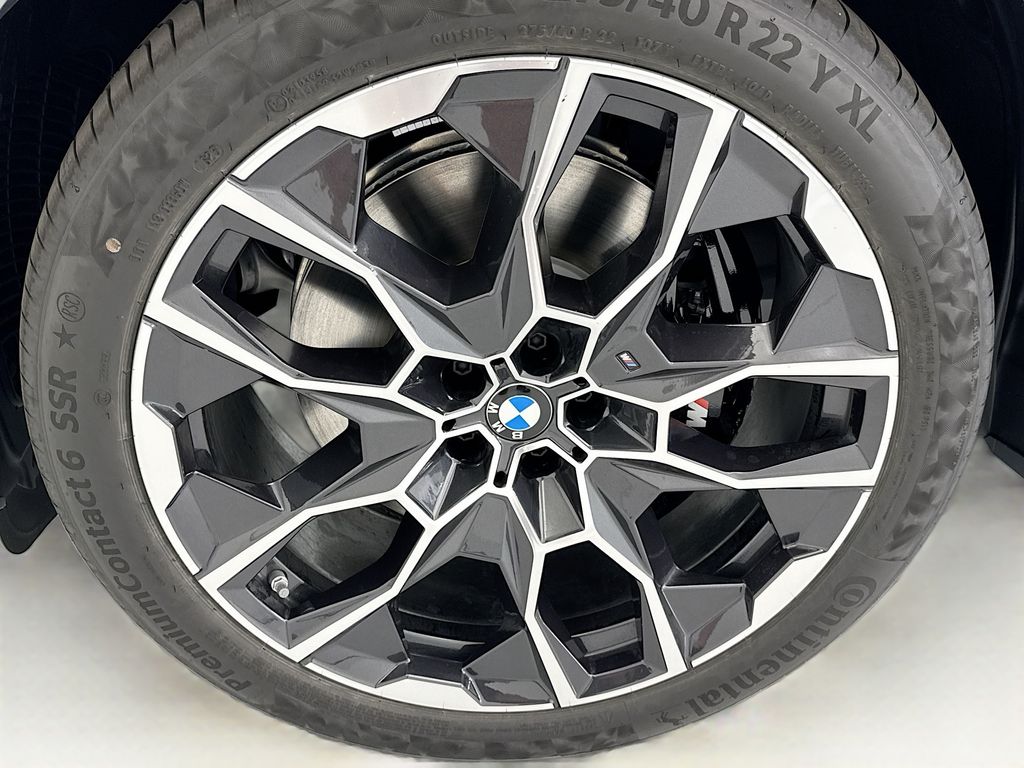 Thumbnail: 2027 BMW X7 - 29