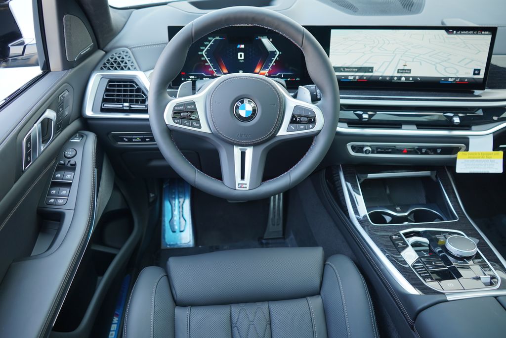 Thumbnail: 2026 BMW X7 - 16