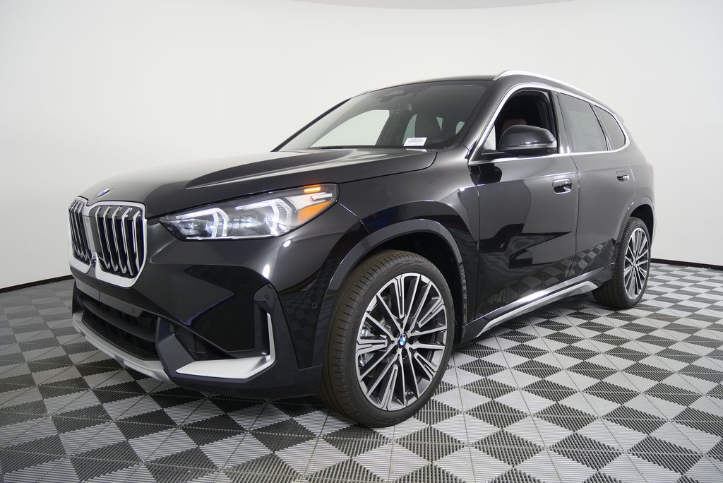 Thumbnail: 2025 BMW X1 - 8