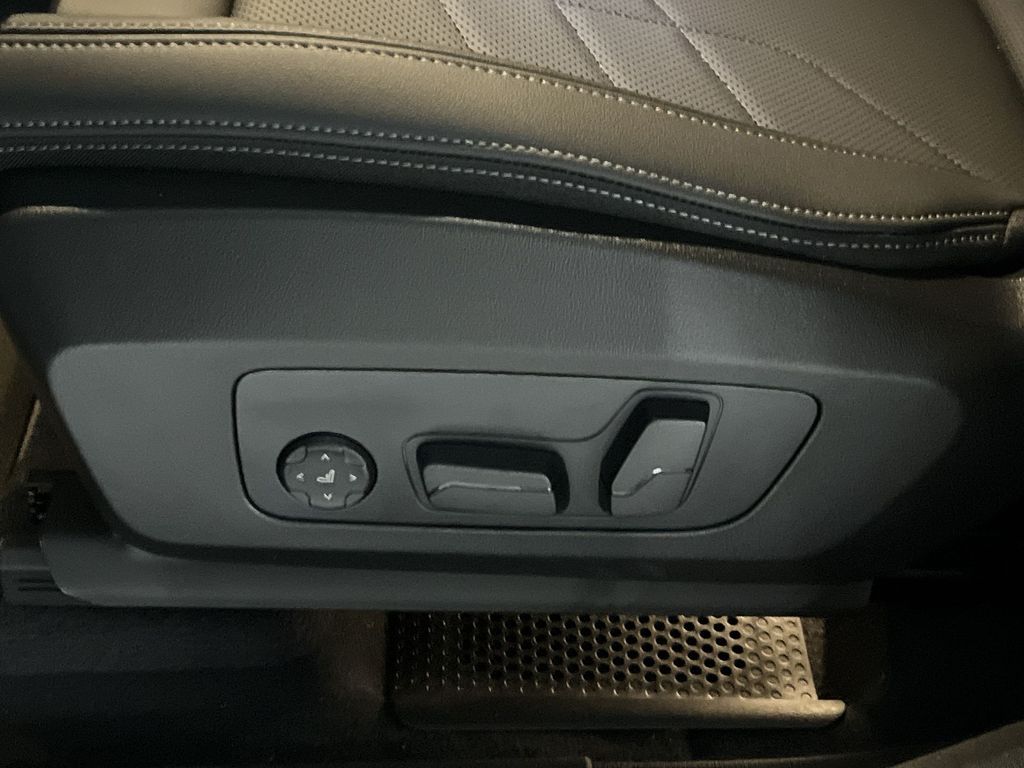 Thumbnail: 2026 BMW X1 - 12