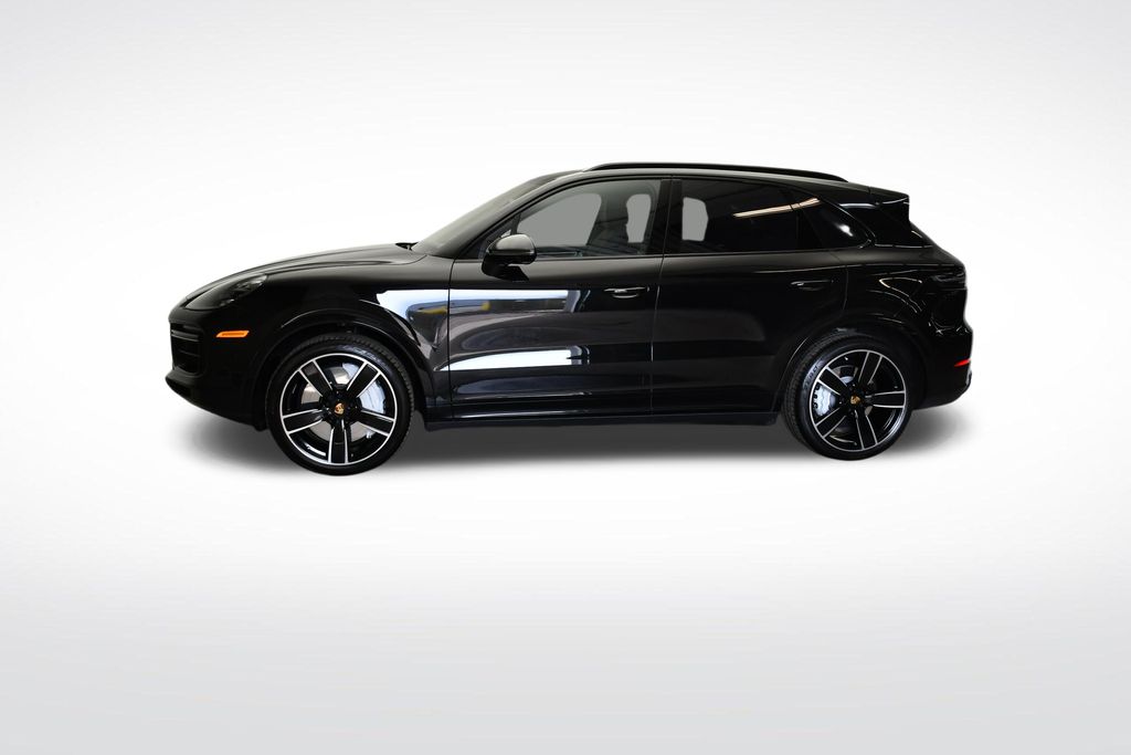 Thumbnail: 2023 Porsche Cayenne - 2