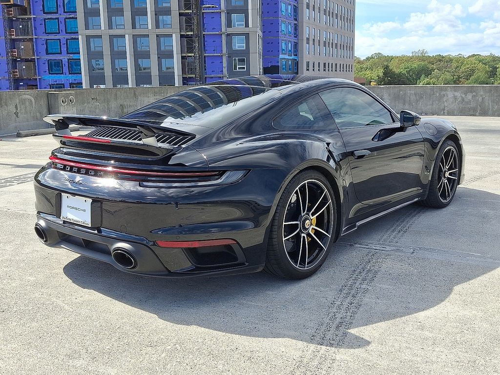 Thumbnail: 2021 Porsche 911 - 8