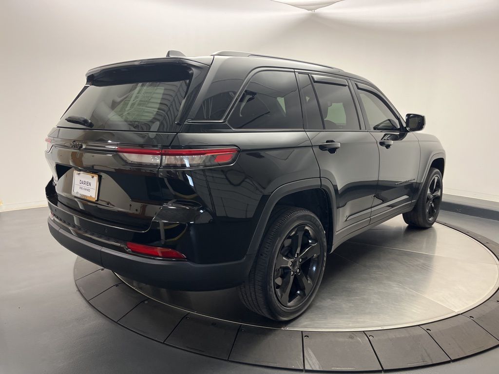 Thumbnail: 2022 Jeep Grand Cherokee - 5