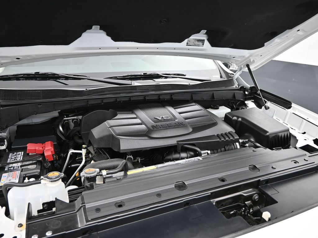 2024 Nissan Titan SV