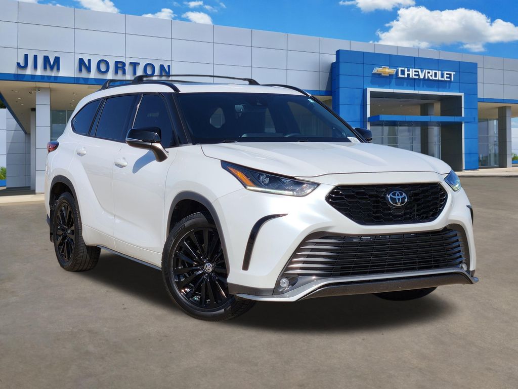 2023 Toyota Highlander XSE FWD