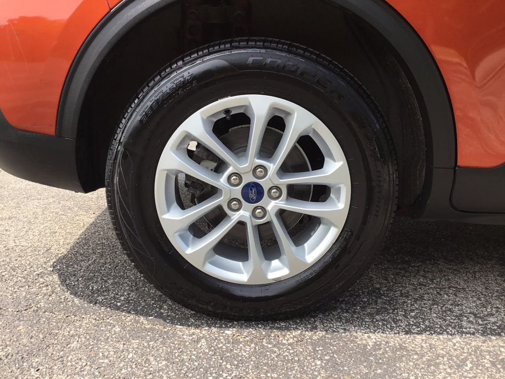 Thumbnail: 2020 Ford Escape - 11