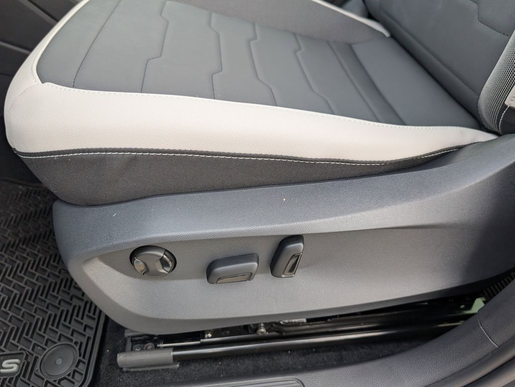 2026 Volkswagen Taos 1.5T SE Gray at Big Star Chrysler Jeep Dodge Ram 