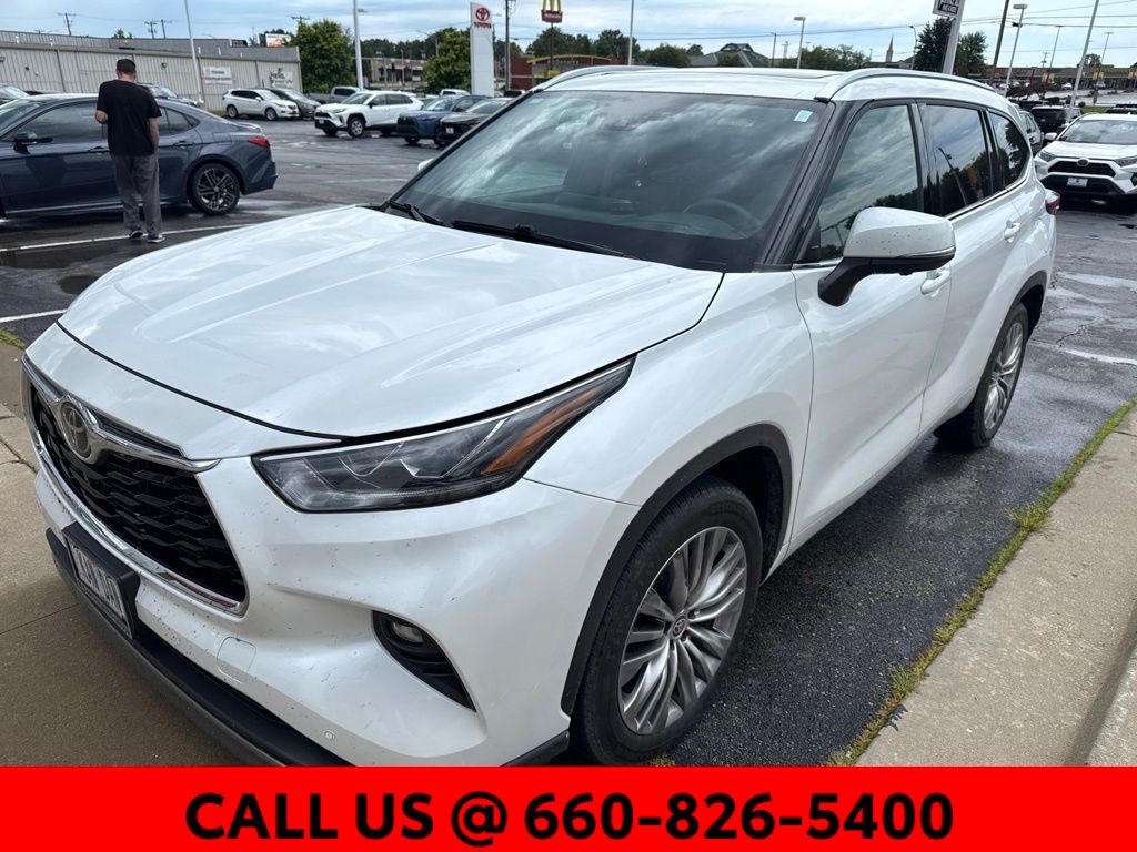 2023 Toyota Highlander Platinum FWD