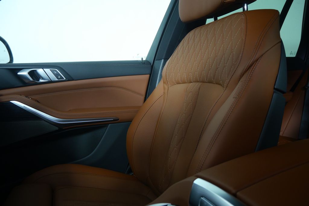 Thumbnail: 2026 BMW X5 - 21