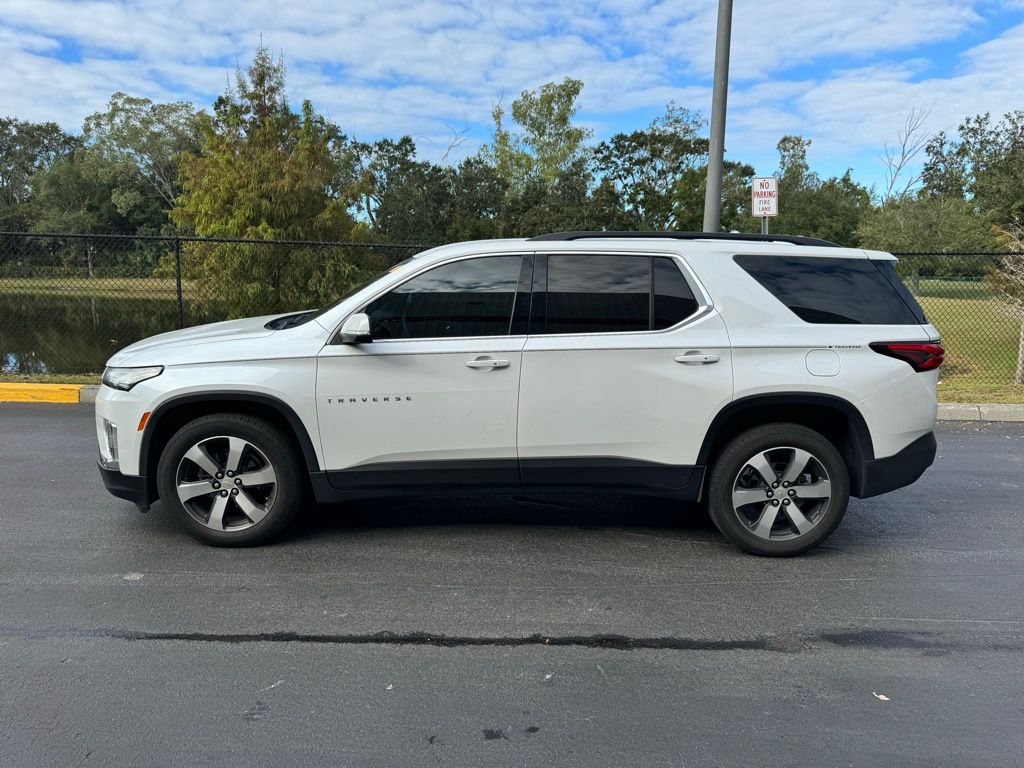 2023 Chevrolet Traverse LT 2