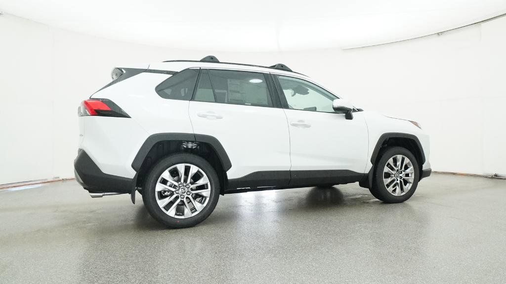 Thumbnail: 2025 Toyota RAV4 - 15