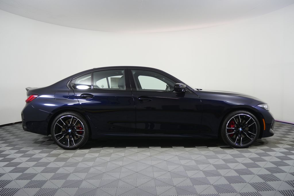 Thumbnail: 2026 BMW 3 Series - 2
