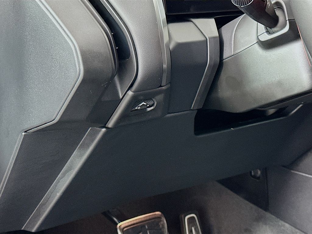 Thumbnail: 2025 BMW X3 - 10