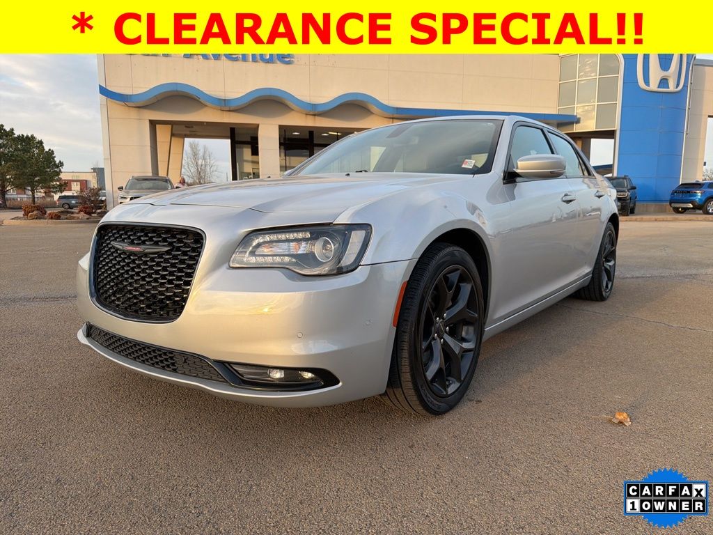 2023 Chrysler 300 S V6 RWD