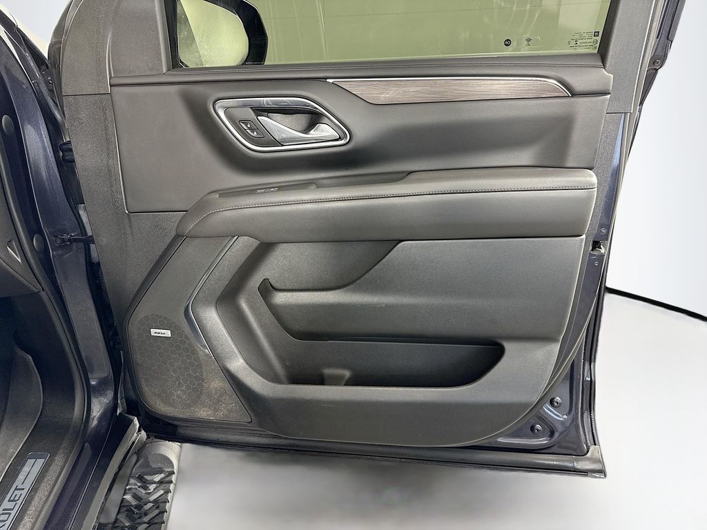 Thumbnail: 2023 Chevrolet Tahoe - 26