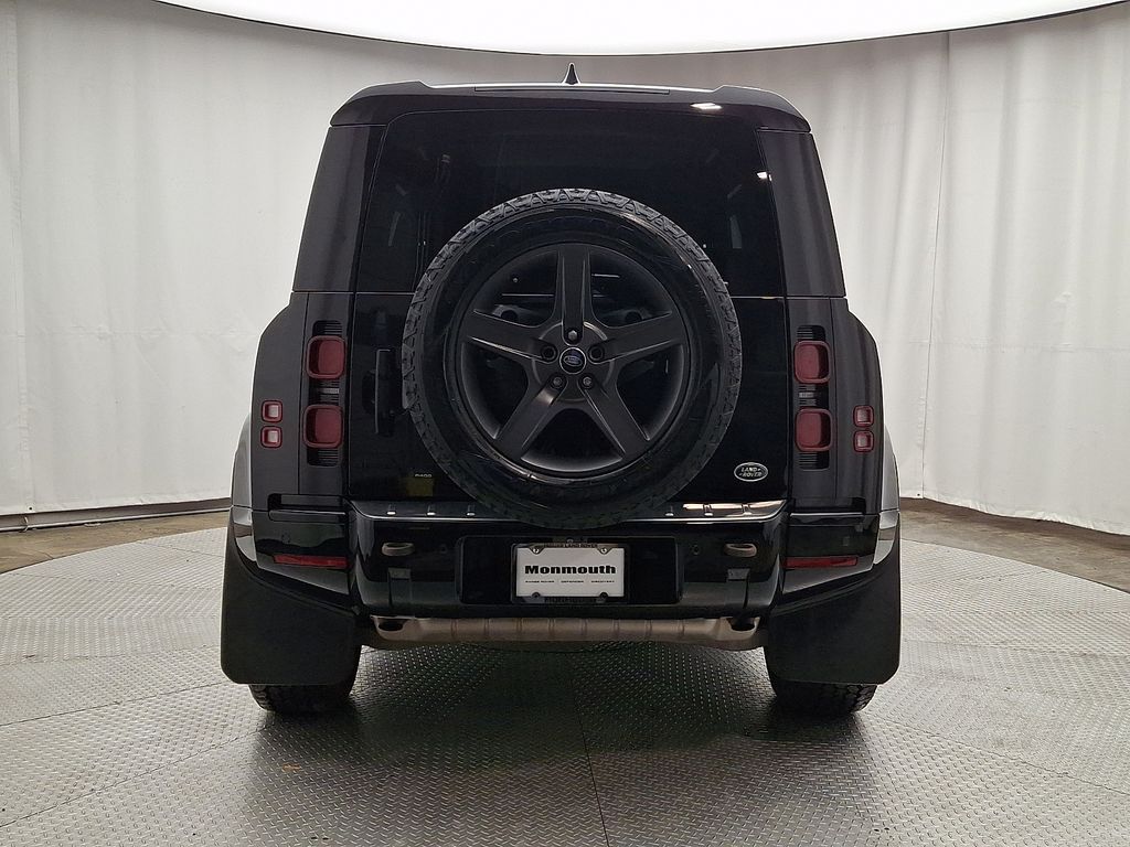 Thumbnail: 2023 Land Rover Defender - 5