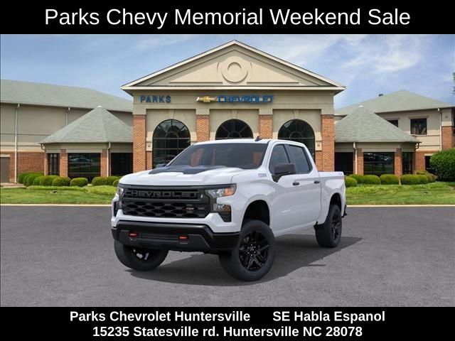 Summit White 2026 Chevrolet Silverado 1500 Custom Trail Boss Crew Cab 4WD Pickup Truck Four-Wheel Drive Automatic