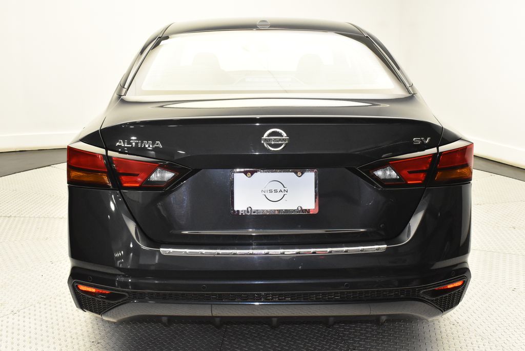 2022 Nissan Altima SV 6