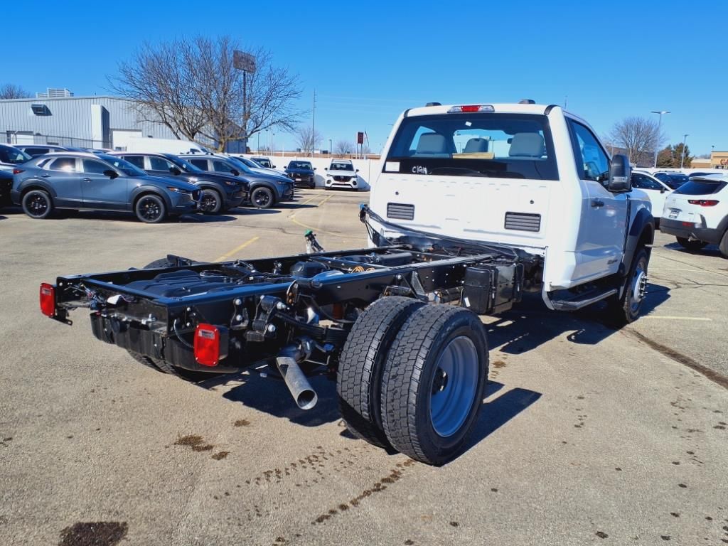 2025 Ford F-450 Super Duty Chassis Cab XL - Photo 6