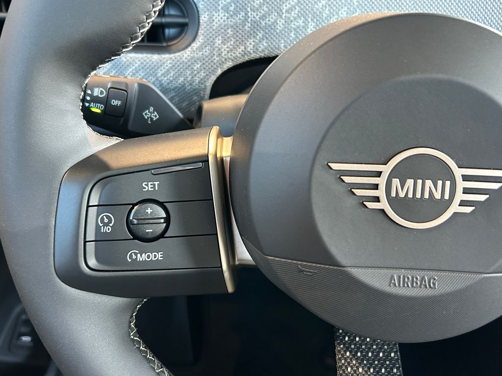 Thumbnail: 2026 MINI Cooper - 19