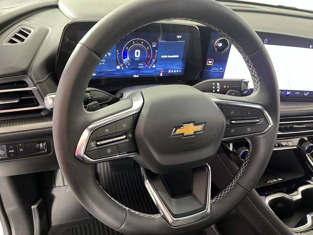 Thumbnail: 2026 Chevrolet Traverse - 32