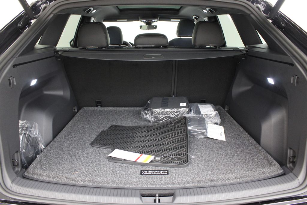 new 2026 Volkswagen Atlas Cross Sport car