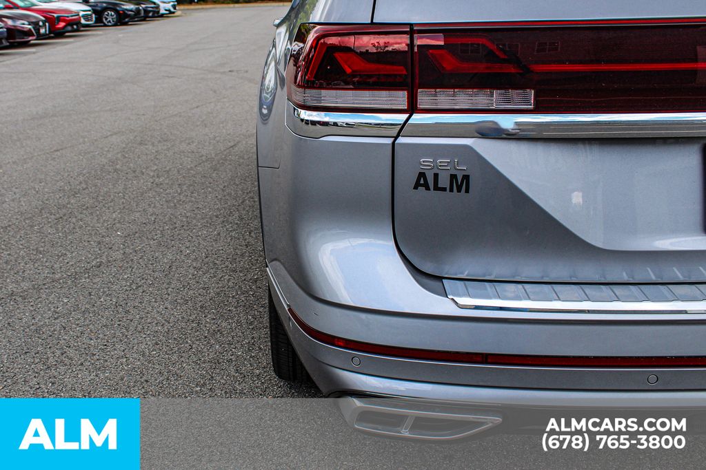 Used 2024 Gray Volkswagen 2.0T SEL Premium R-Line image 10